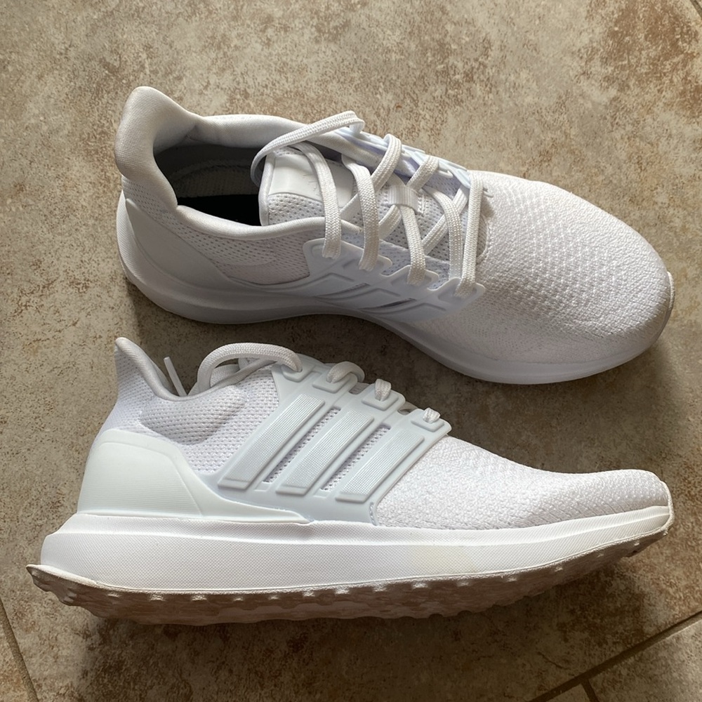 Adidas Women's Ubounce DNA Sneaker - Picture 2 of 15